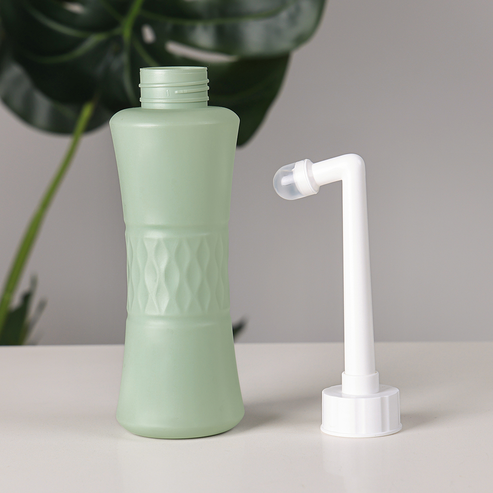 Haakaa PeriCleanse Bottle.