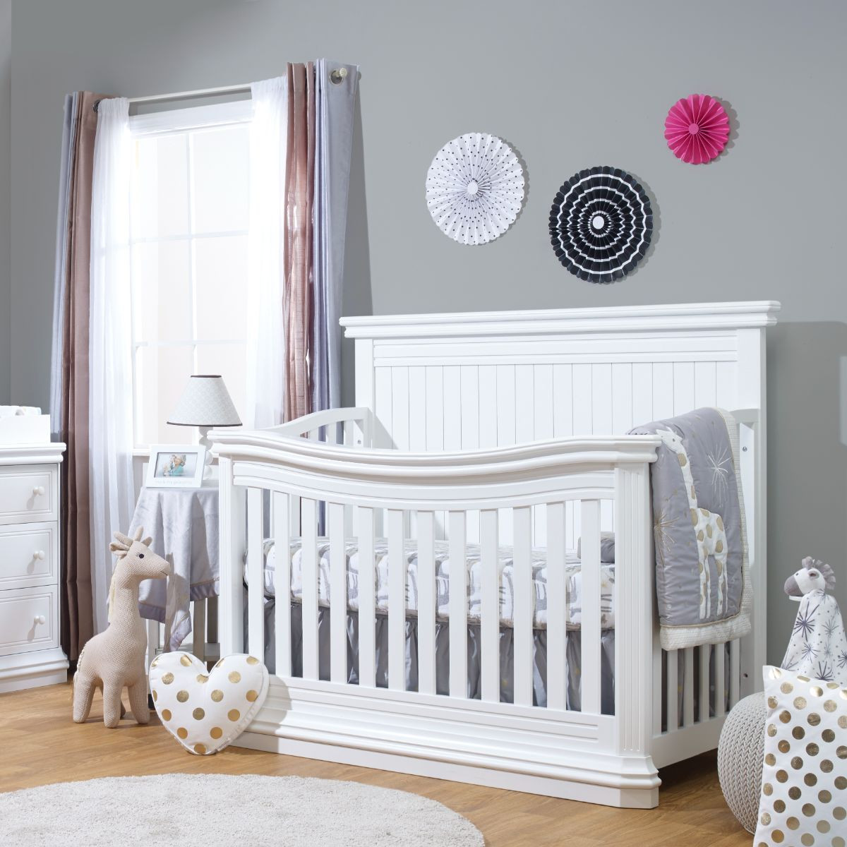 Sorelle Primo 4-in-1 Crib - White.