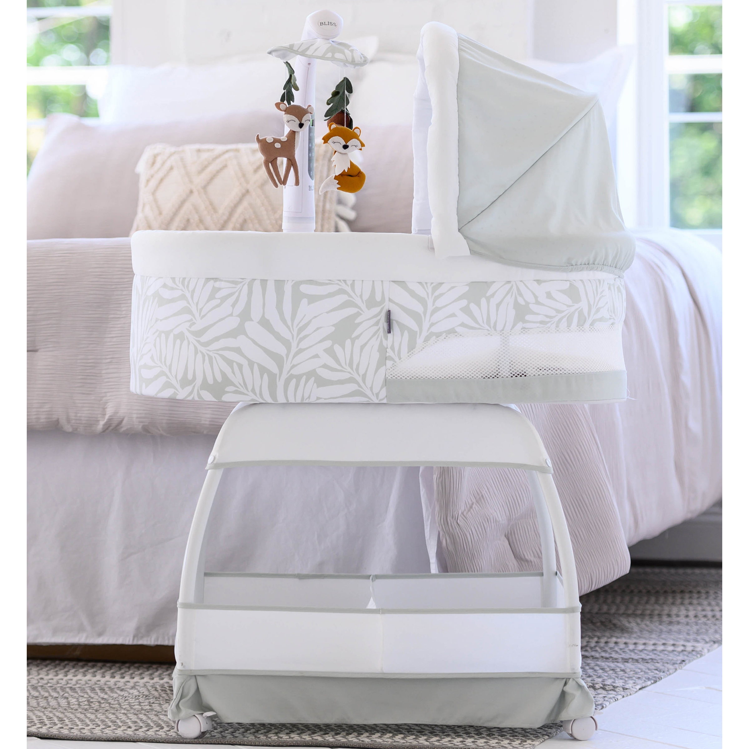 TruBliss Sweetli Calm Bassinet - Sage Fern Leaves.