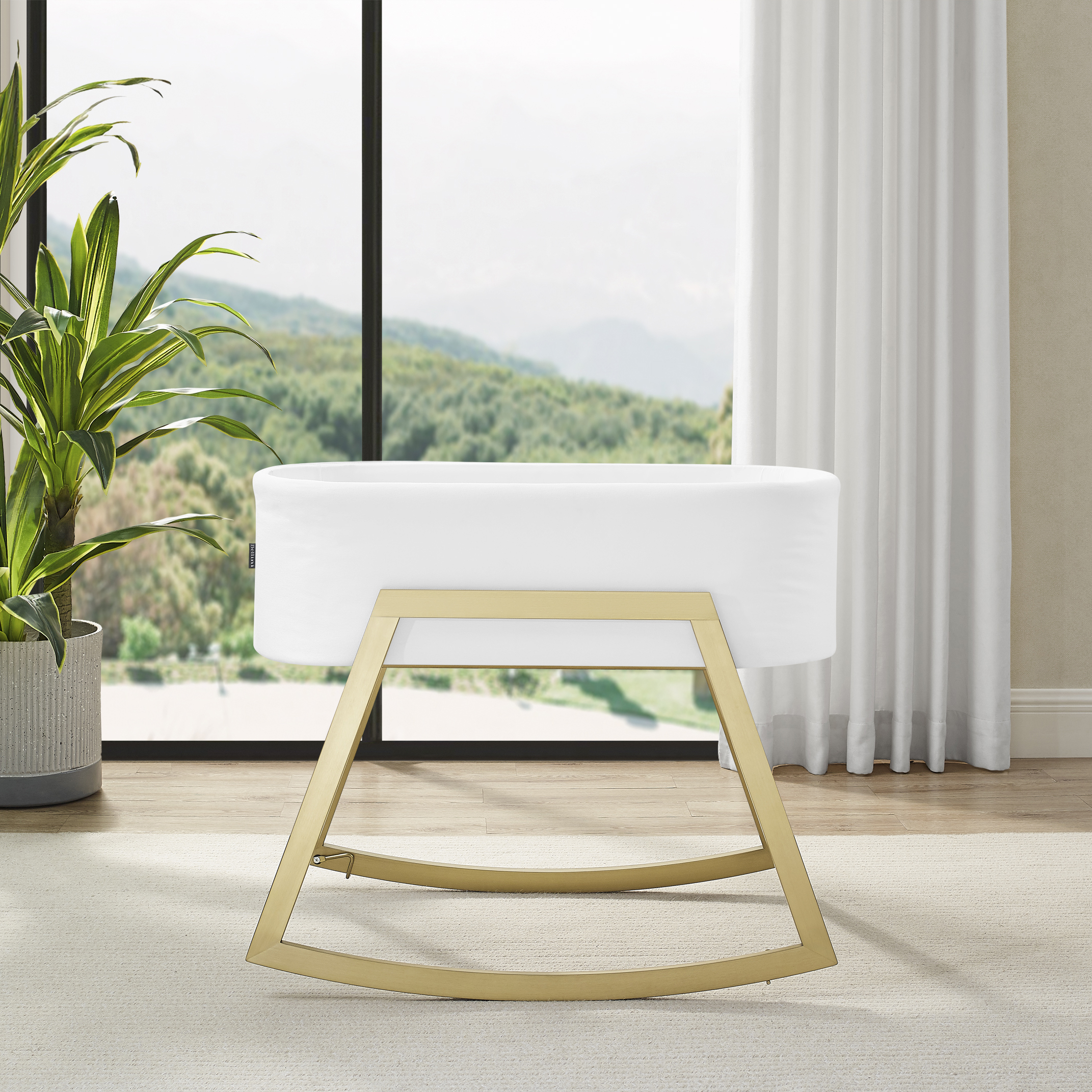 Bellini Madrid Rocking Bassinet.