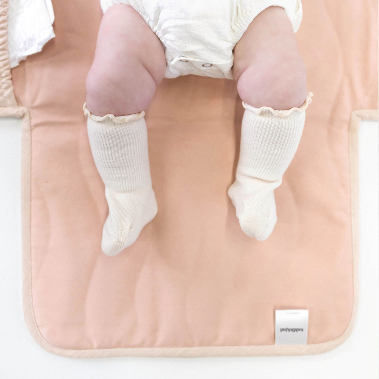 Toddlekind Mini Maven Portable Changing Mat - Blush.