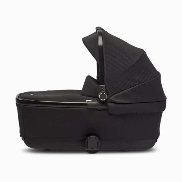 Silver Cross Reef First Bed Folding Bassinet.