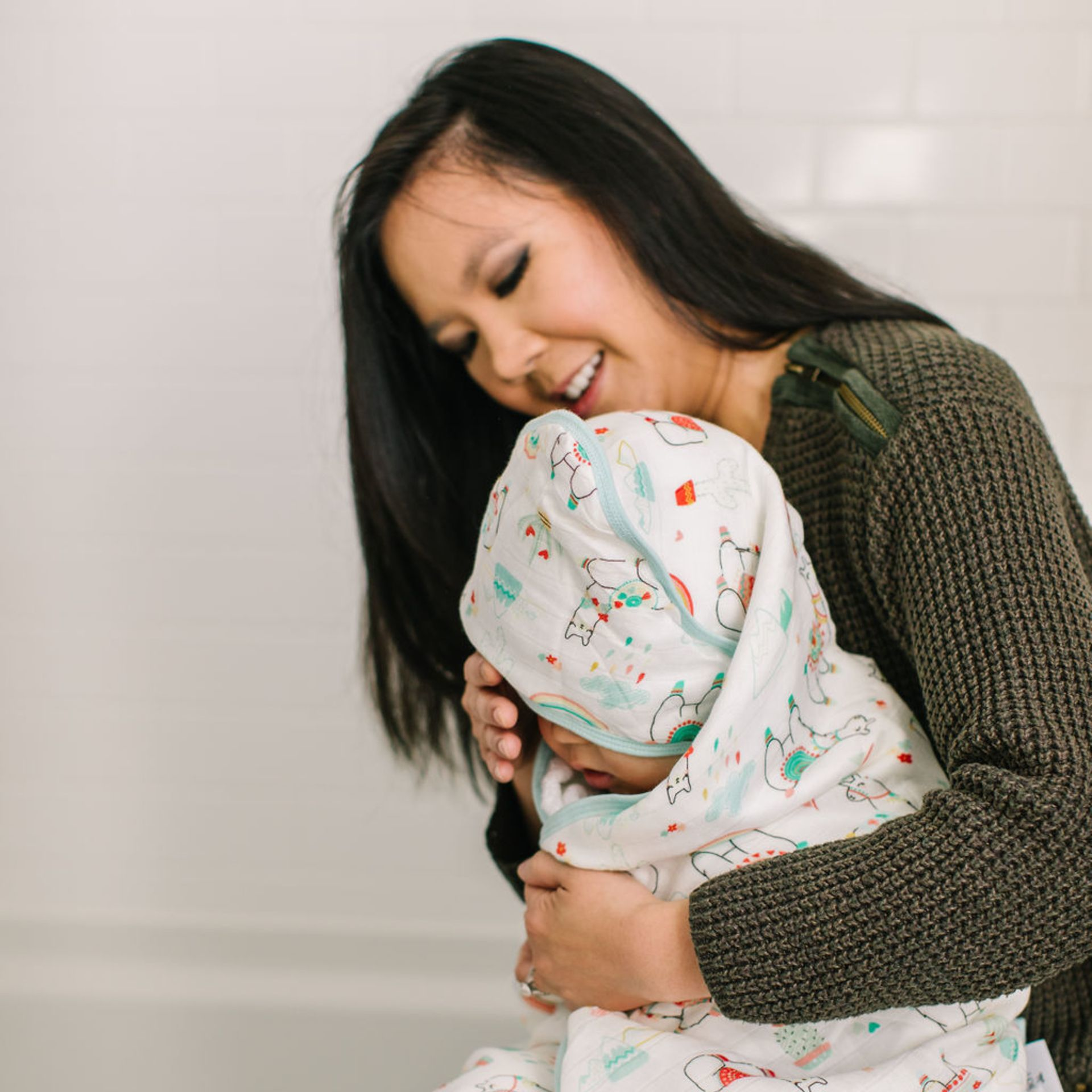 loulou lollipop hooded towel