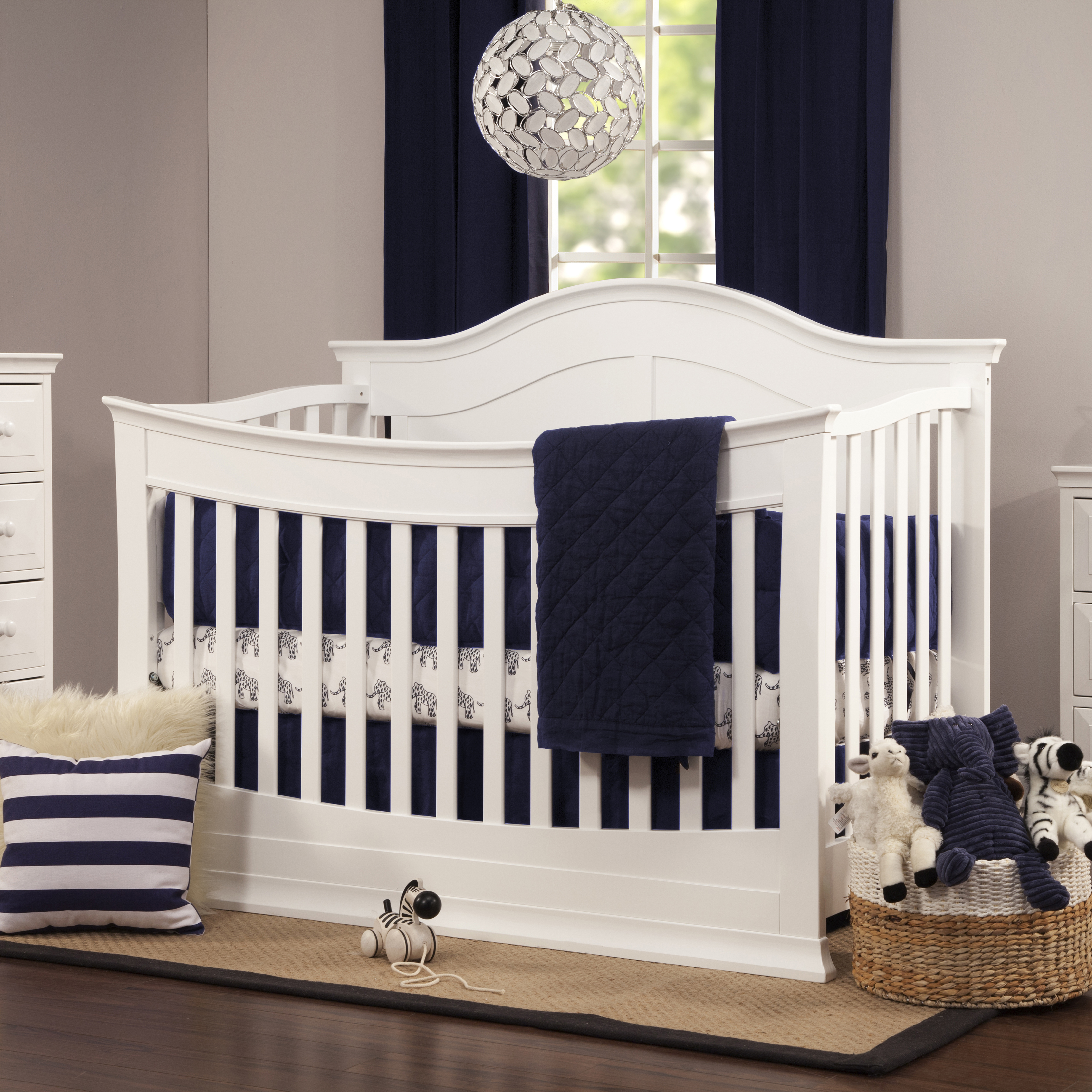 daVinci Meadow 4-in-1 Convertible Crib.