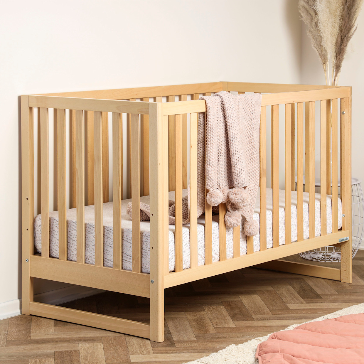 dadada Austin 3-in-1 Convertible Crib - Natural.