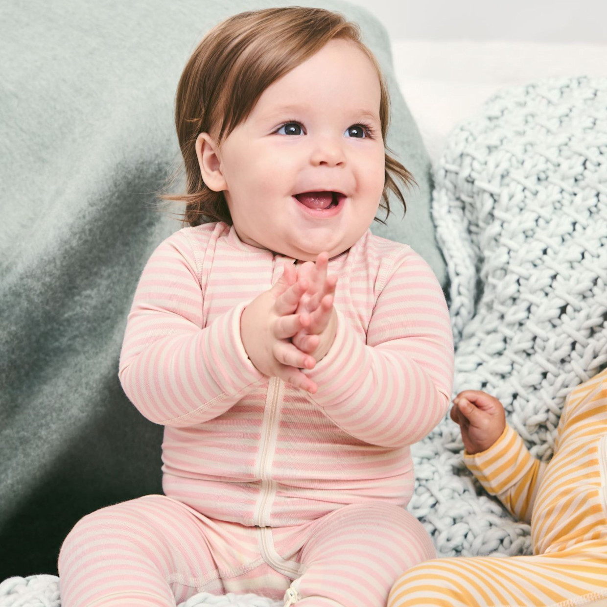 Hanna Andersson Baby 2-Way Zip Sleeper in HannaSoft - Blush Pink/Ecru, 0-3 M.