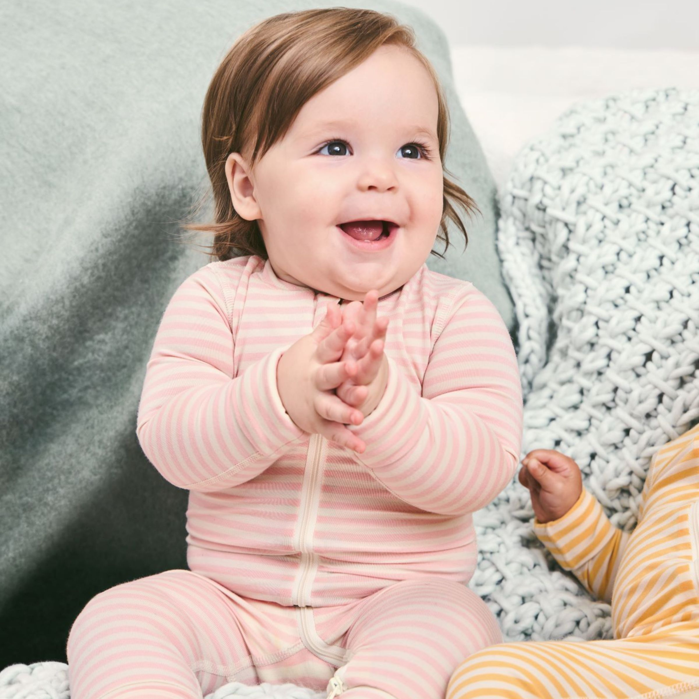 Hanna Andersson Baby 2-Way Zip Sleeper in HannaSoft - Blush Pink/Ecru, 0-3 M.