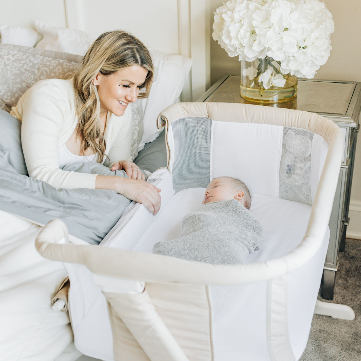 Baby Delight Beside Me Dreamer Organic Bassinet & Bedside Sleeper - Organic Oat.