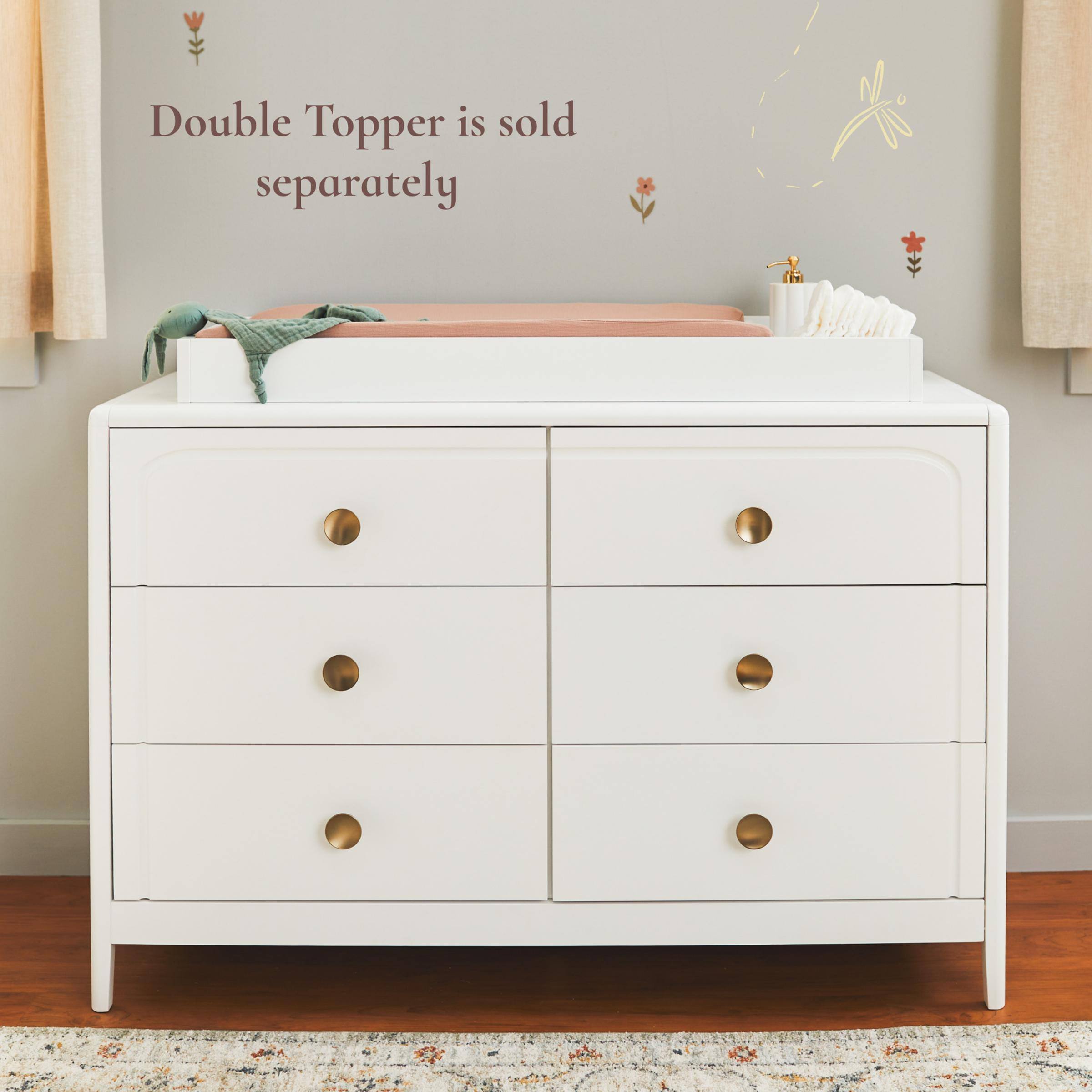 Little Seeds Briar 6-Drawer Dresser - White.