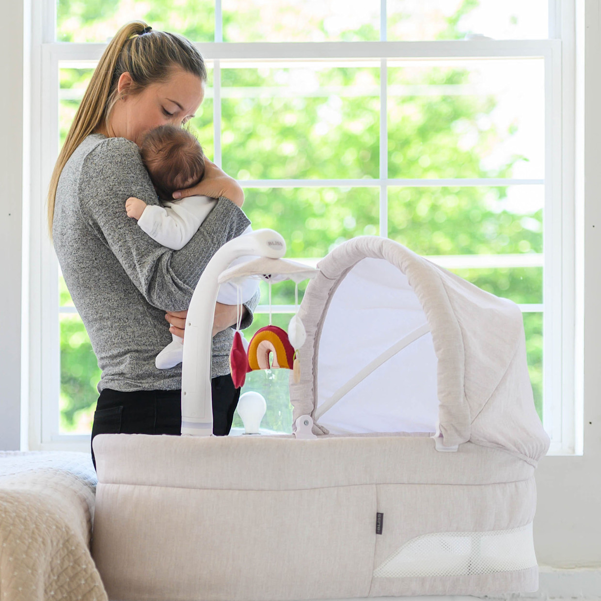 TruBliss Sweetli Calm Bassinet - Wheat Melange.