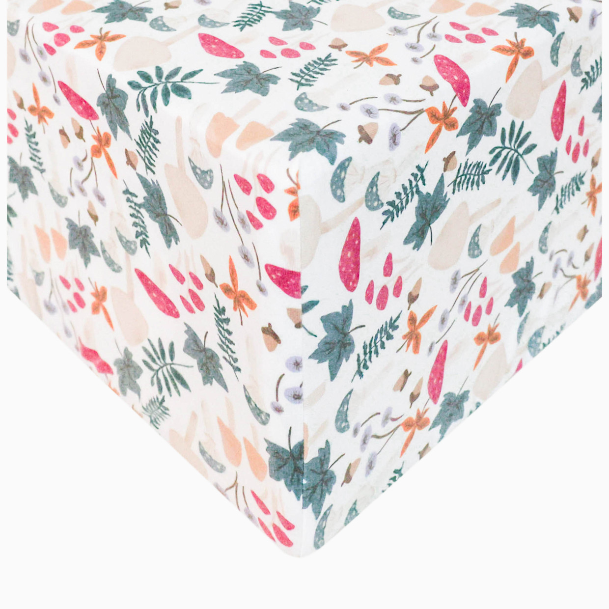 Copper Pearl Printed Premium Crib Sheet - Ivy.