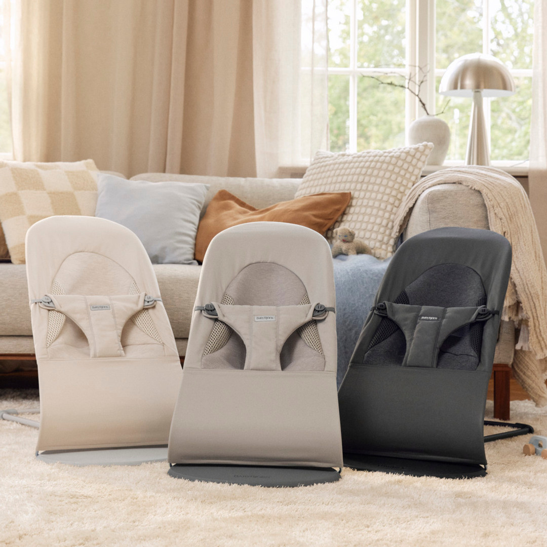 BabyBjörn Bouncer Balance Soft and Toy Bar Bundle - Sand Gray/Bw Googly Eyes.