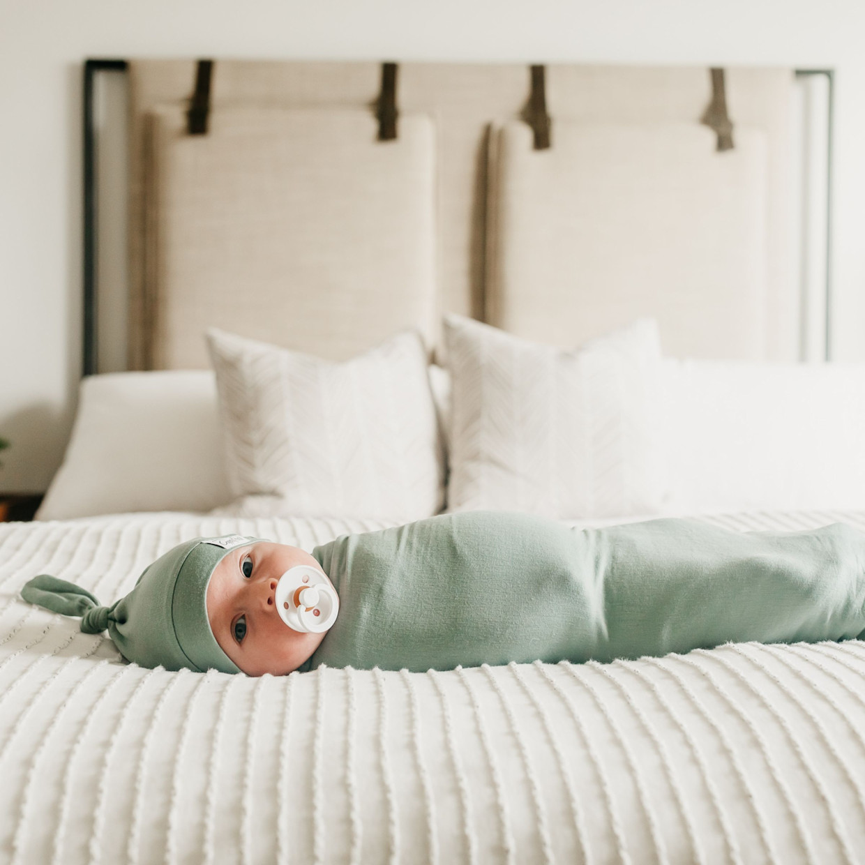Copper Pearl Top Knot Hat - Briar.