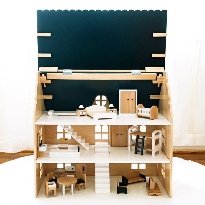 Wonder & Wise Dollhouse with Furniture.