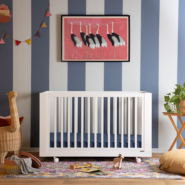 dadada Spirit 8-in-1 Convertible Crib.