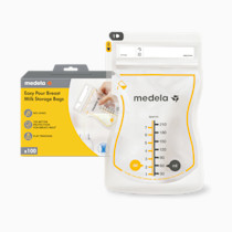 Medela Easy Pour Breastmilk Storage Bags 100 Count 7oz/210ml Disposable, Leakproof, Fast Freeze, Breast Milk Protection Recyclable & BPA Free