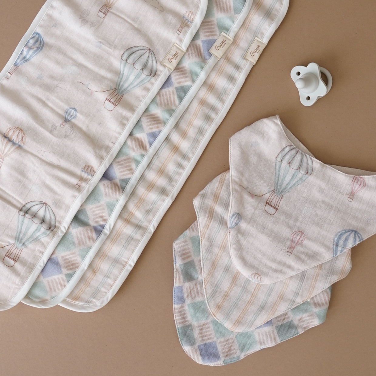 Crane Baby Cotton 4 Layer Muslin Bib Set (3 Pack) - Hot Air Balloon.