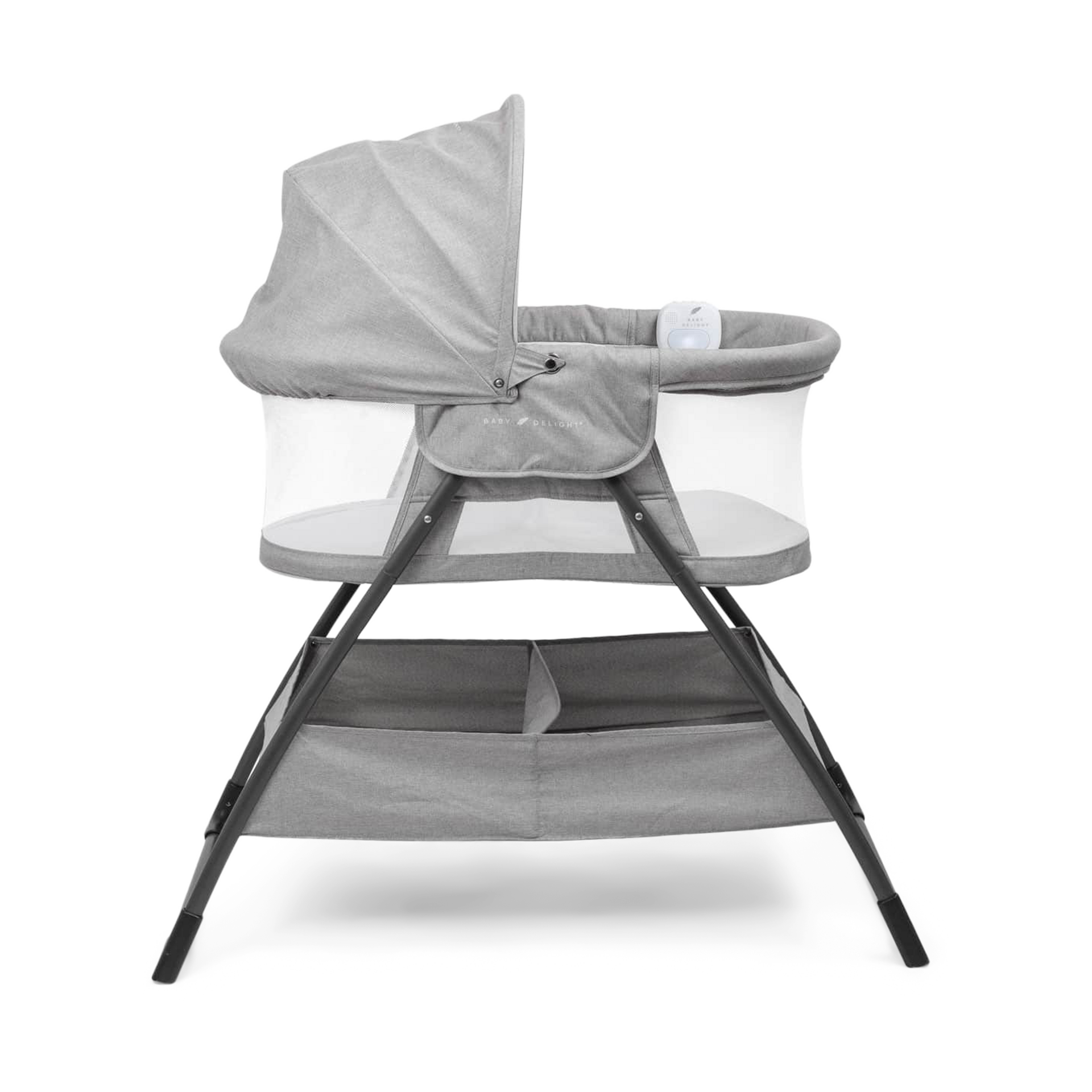 Baby Delight Beside Me Doze Deluxe Bedside Bassinet.