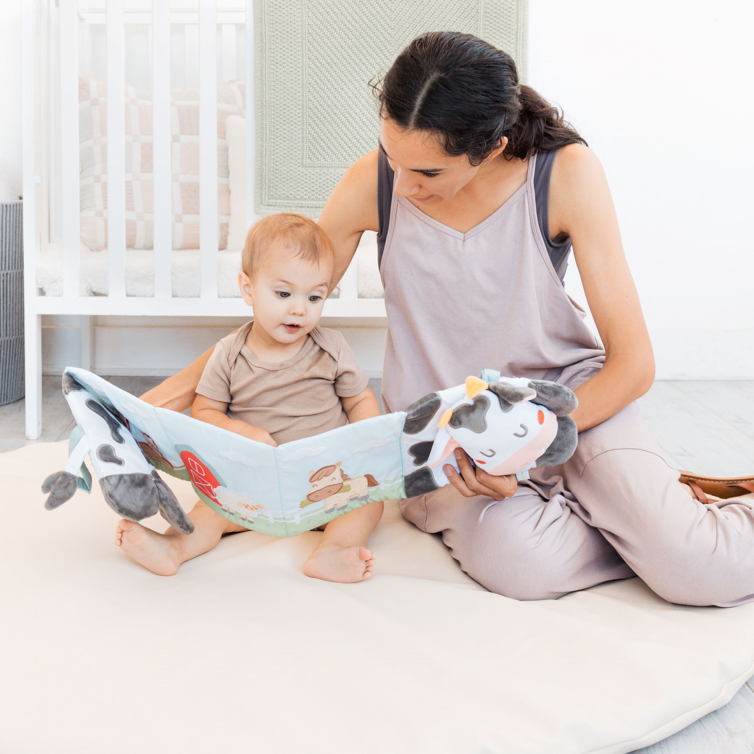 Pearhead Tummy Time Activity Plush Farm Crinkle Book.