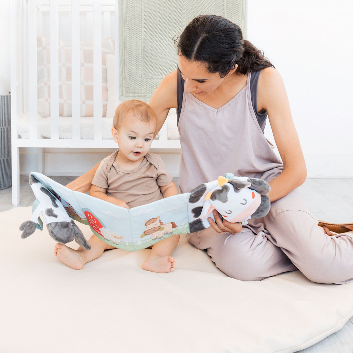 Pearhead Tummy Time Activity Plush Farm Crinkle Book.