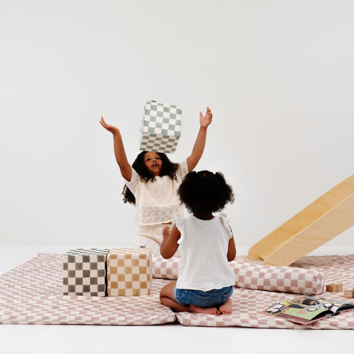 Toki Kids Play Cube - Checker Toffee.