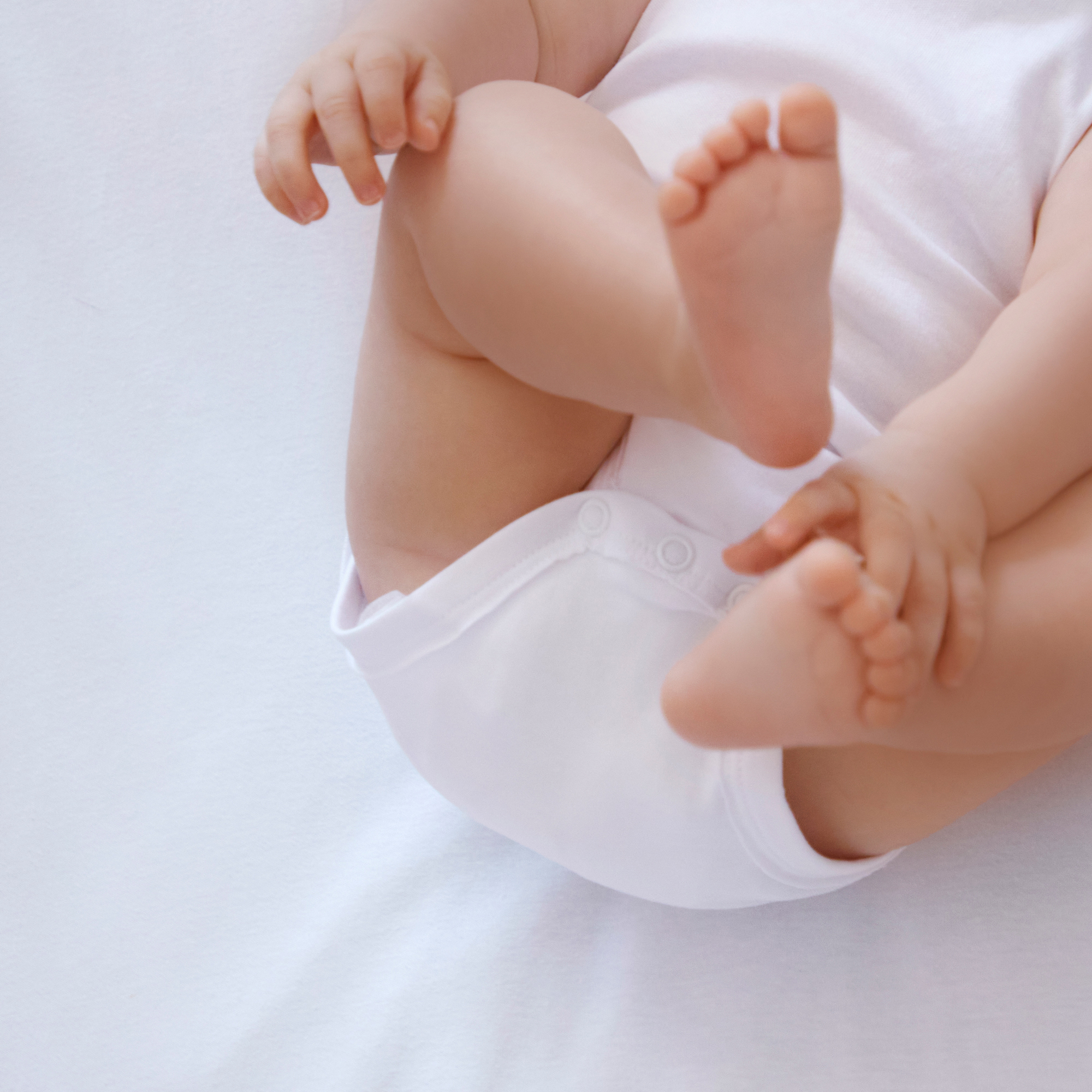 Honest Baby Clothing 10-Pack Organic Cotton Short Sleeve Bodysuits - Bright White, 0-3 M, 10.