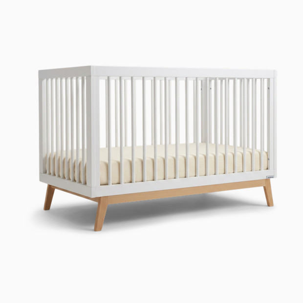 dadada Soho 3-in-1 Convertible Crib.