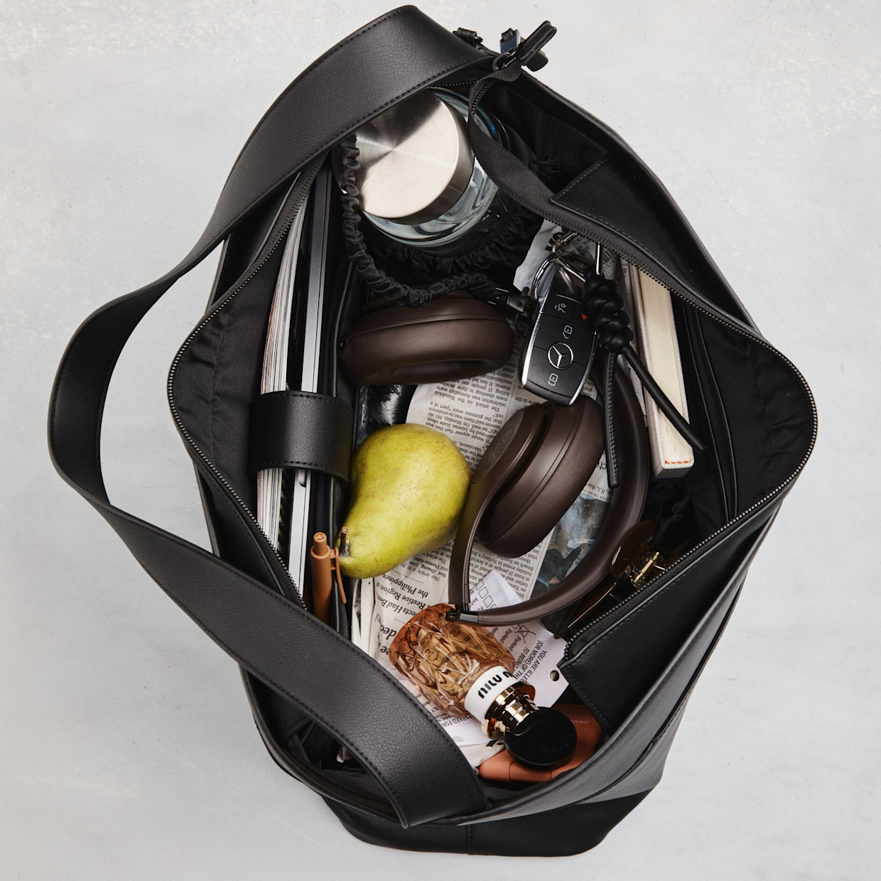 BEIS Travel The Diaper Tote - Black.