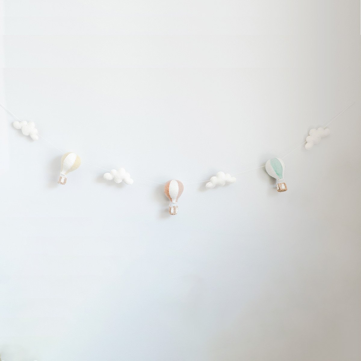 Nivas Garland - Hot Air Balloon.