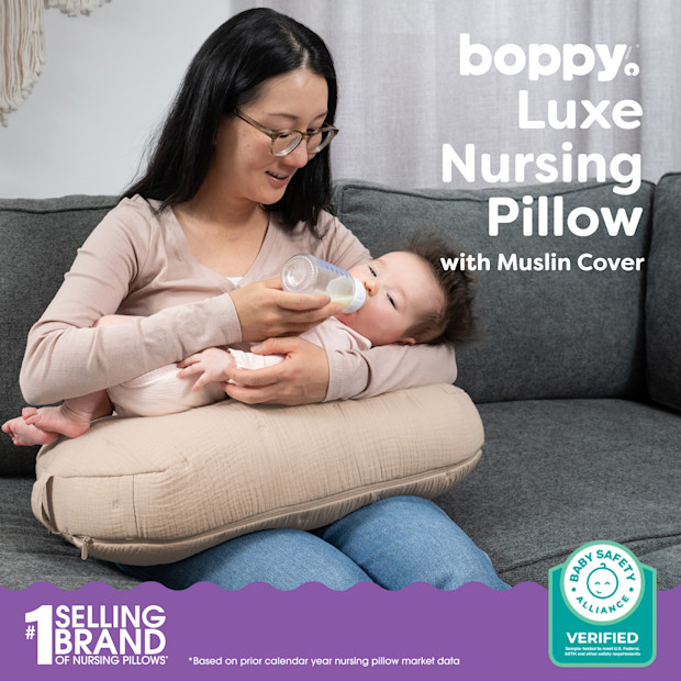 Boppy Nursing Pillow Luxe Muslin.
