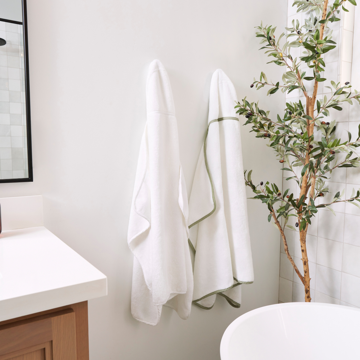 Lalo The Organic Hooded Towel - Coconut / Sage.