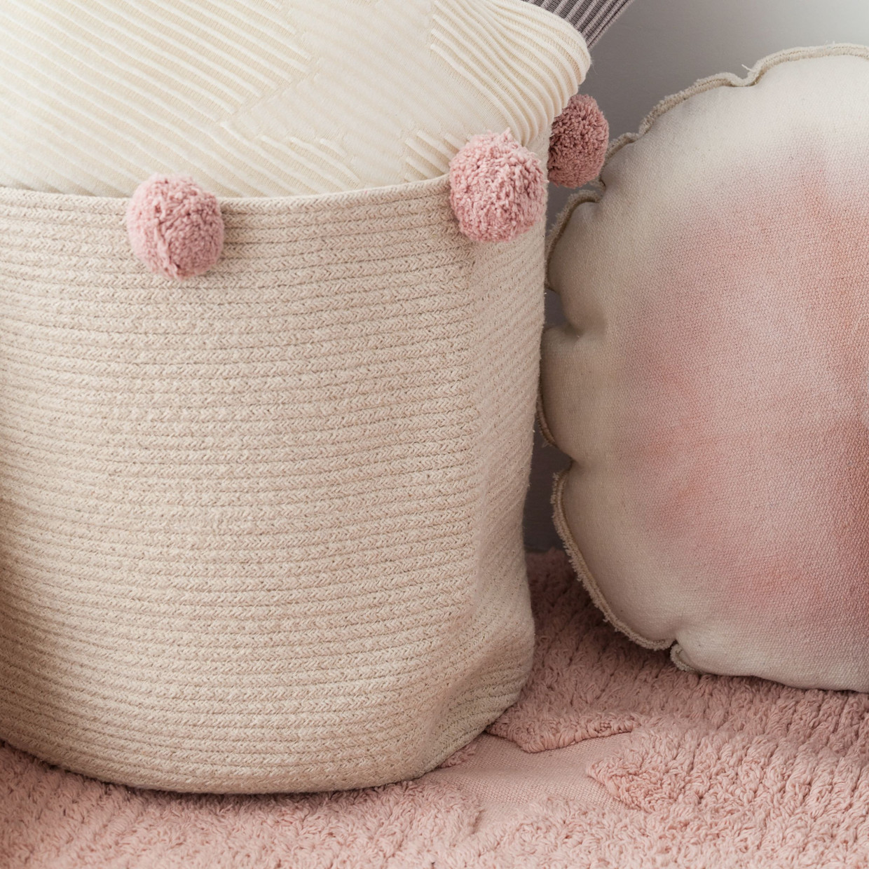 Lorena Canals Cotton Bubbly Basket - Natural/Blush.