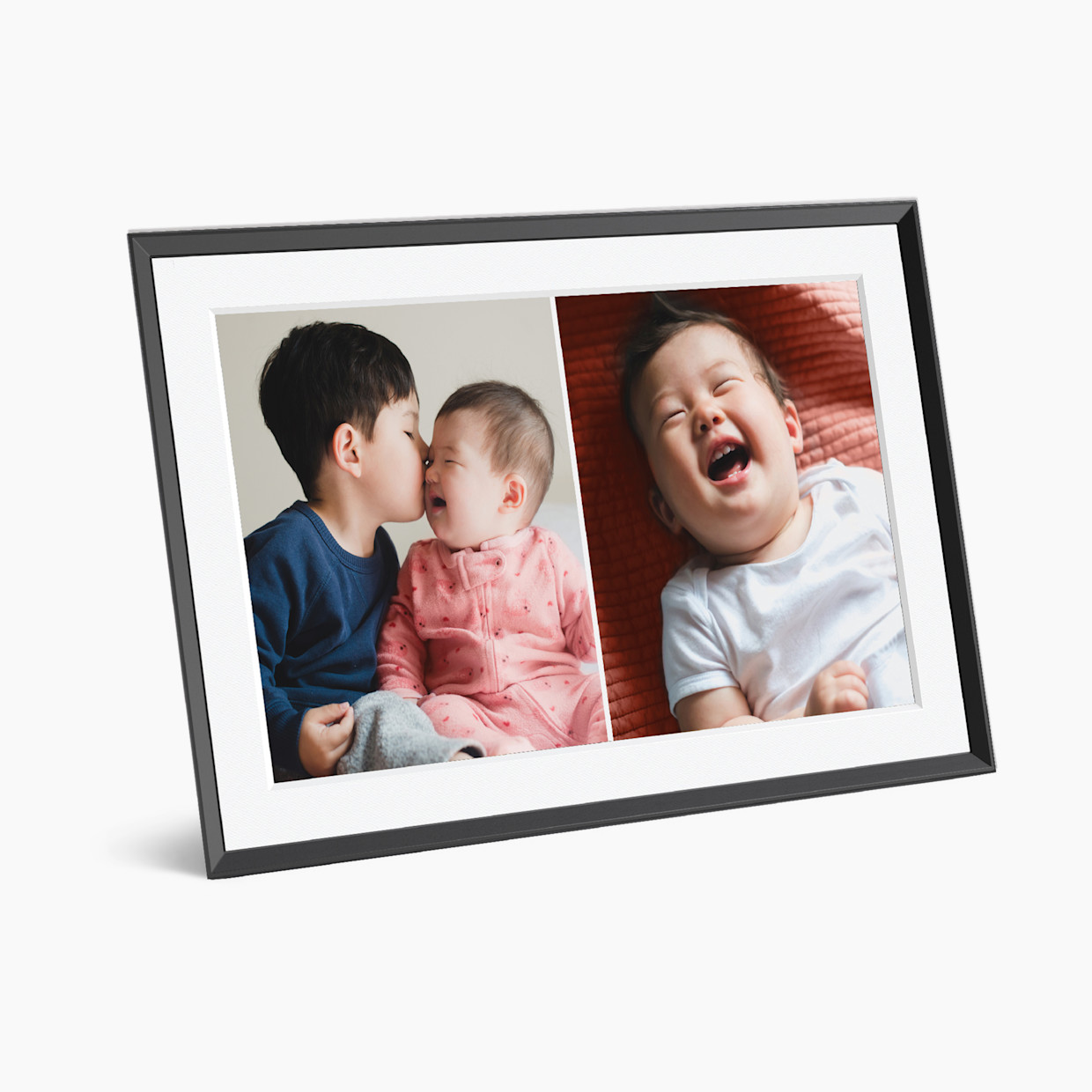 Aura Frames Carver Mat 10.1" WiFi Digital Picture Frame - Black.