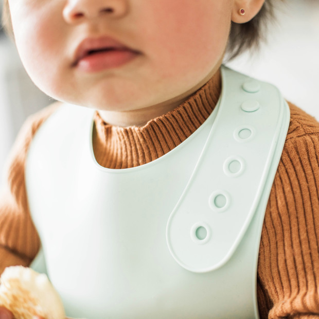 GREEN SPROUTS Silicone Scoop Bib - Light Spice.