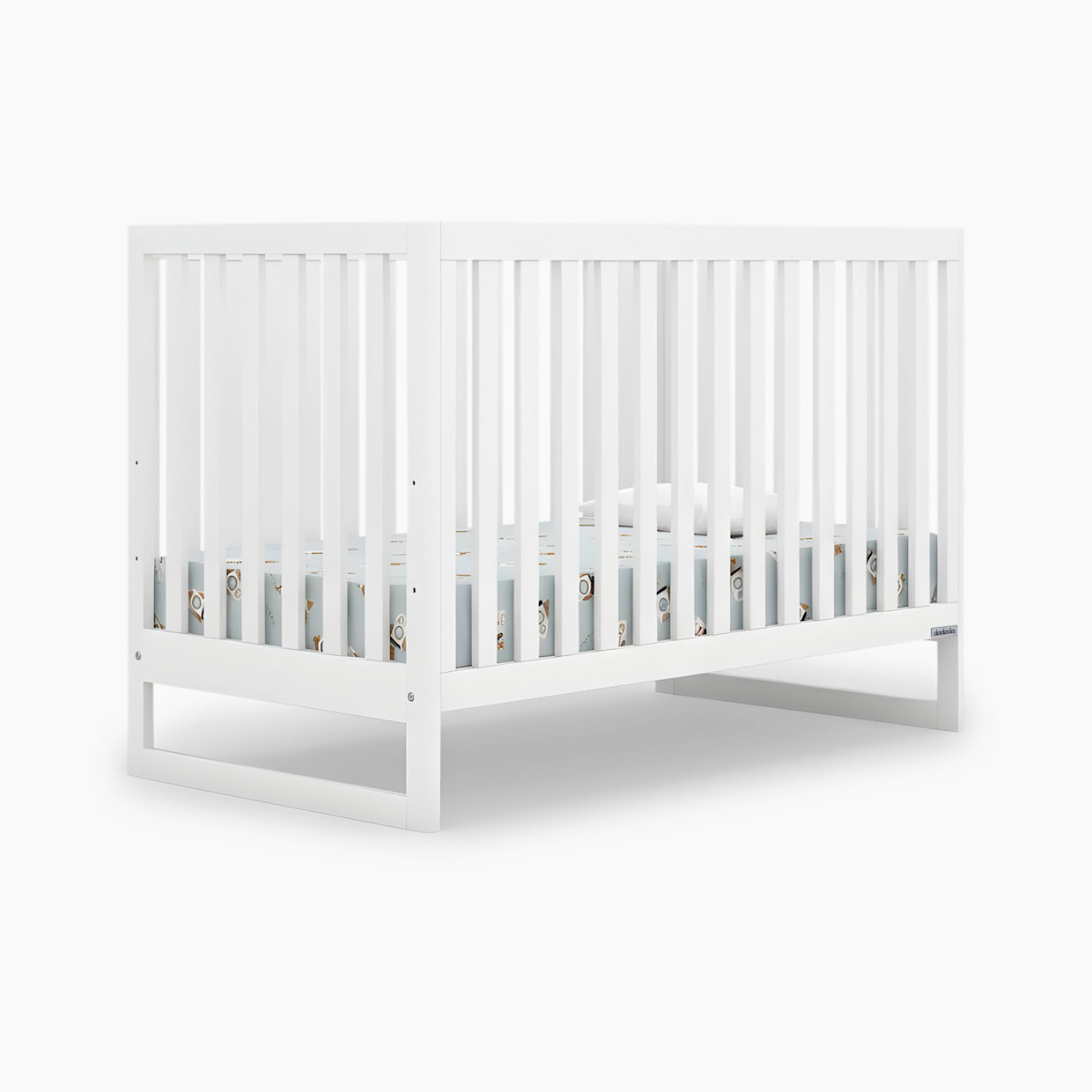 dadada Austin 3-in-1 Convertible Crib - White.