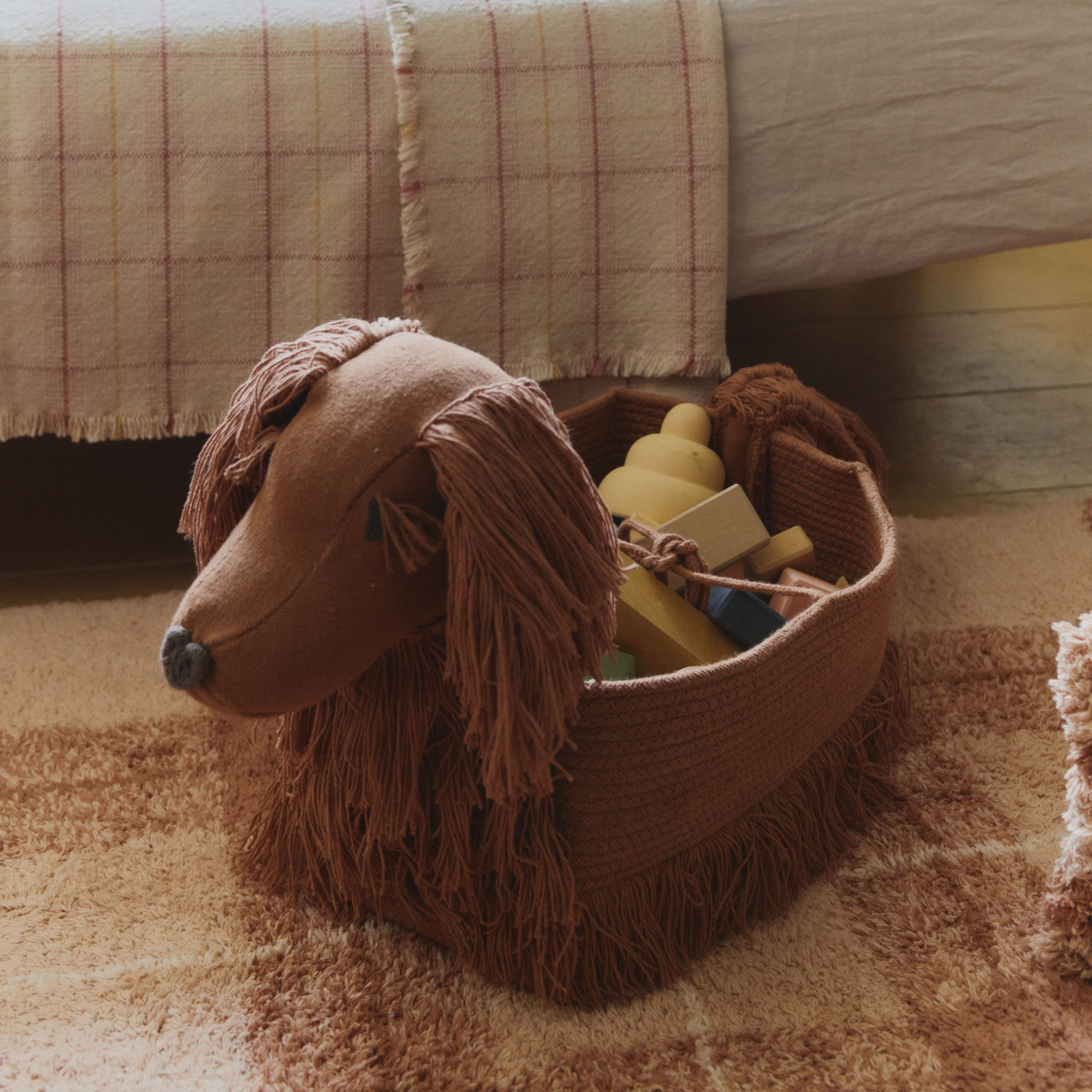 Lorena Canals Poppy Dog Basket.