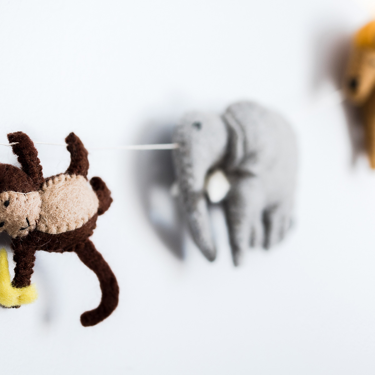 Nivas Garland - Jungle Animals.