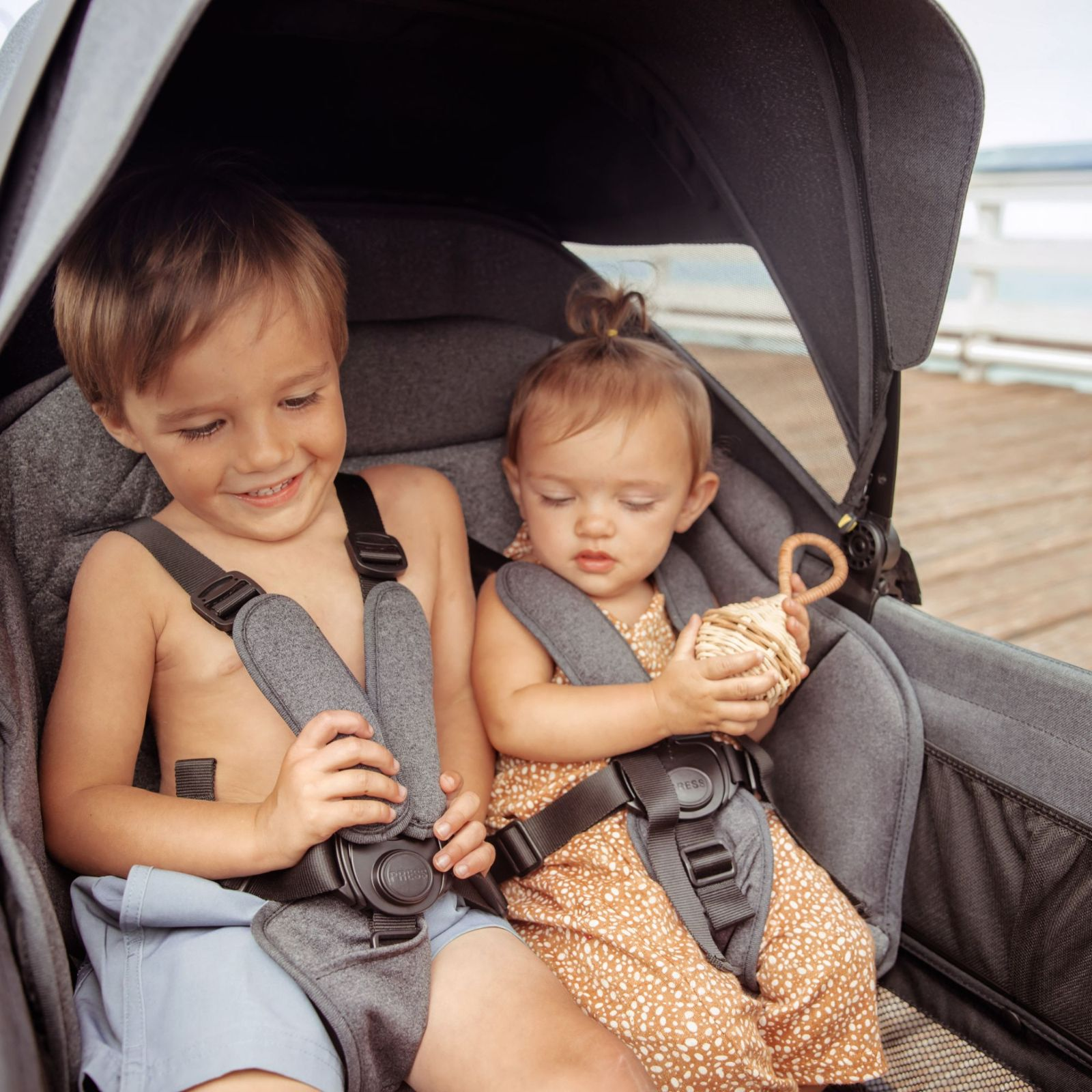 Veer Cruiser Wagon Retractable Canopy XL - Heather Grey.