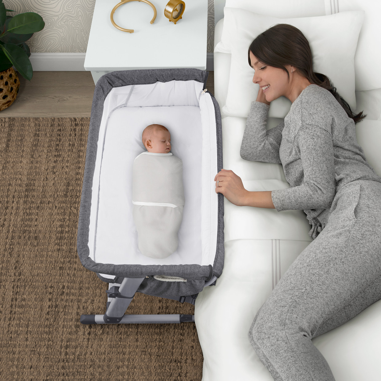 Simmons Kids Dream Bedside Baby Bassinet Sleeper - Grey.