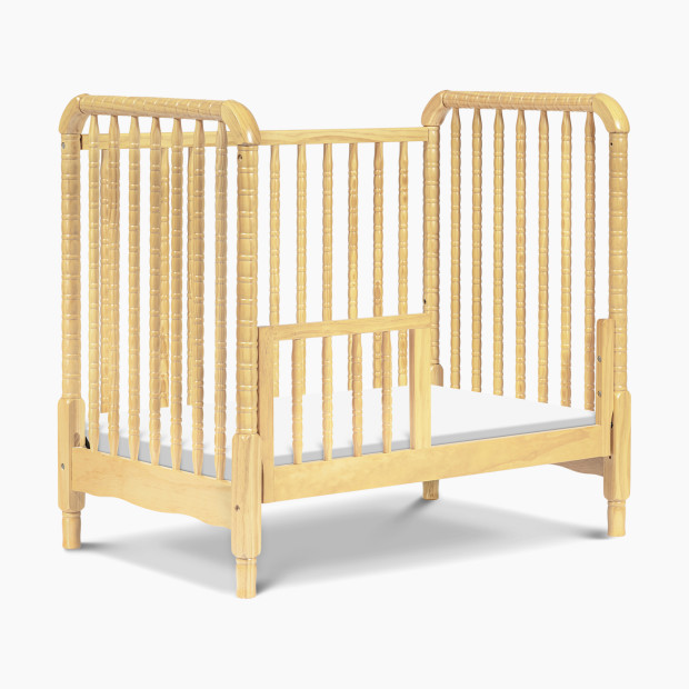 DaVinci Jenny Lind 3-in-1 Convertible Mini Crib - Natural.