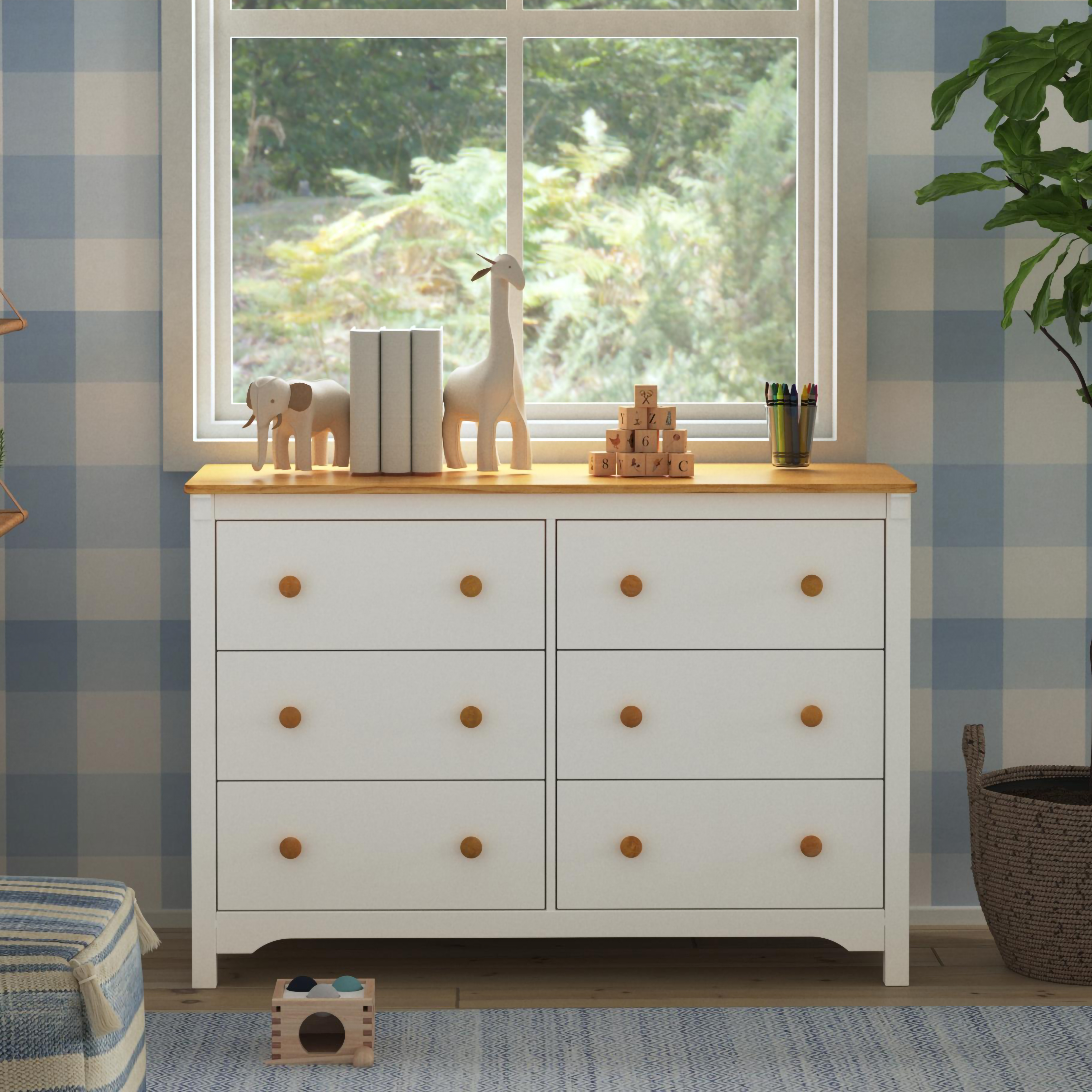 daVinci Shea 6-Drawer Dresser - Warm White/Honey.