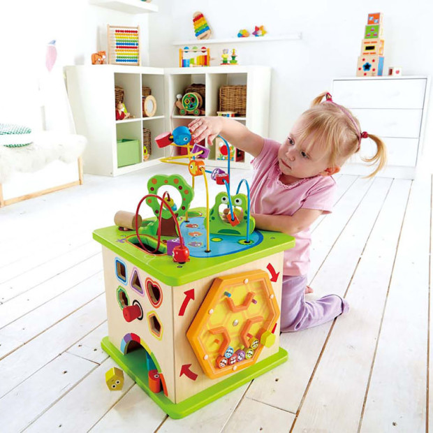 Hape Country Critters Play Cube.