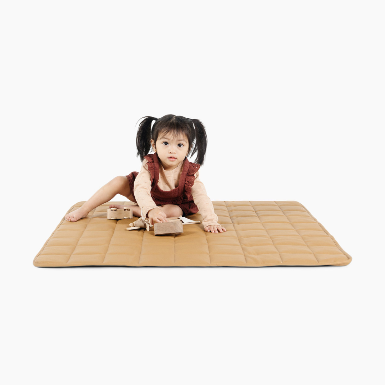 Gathre Square Quilted Mat - Camel.