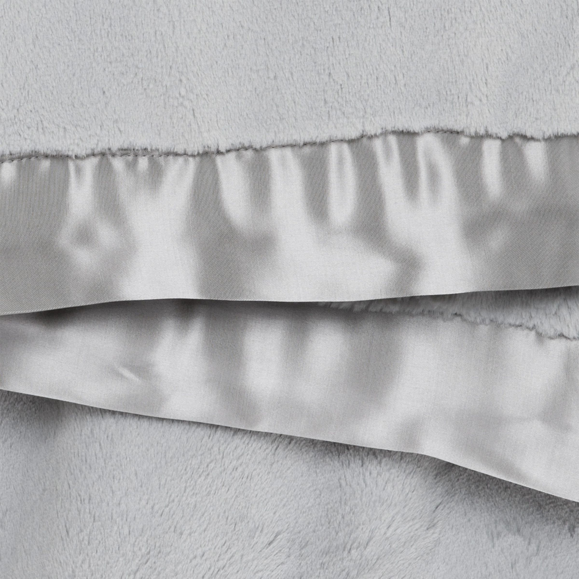 Little Giraffe Luxe Solid Blanket In a Box Silver Babylist Shop