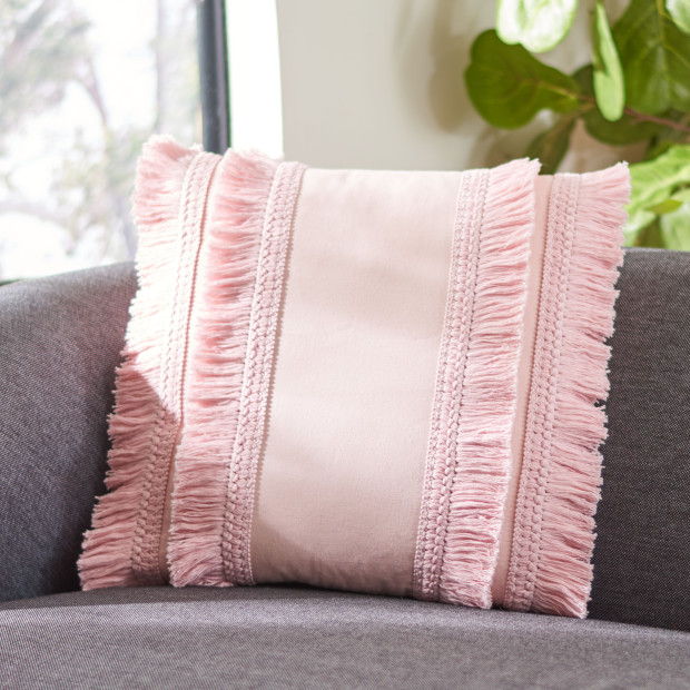 Safavieh Grema Pillow - Pink.