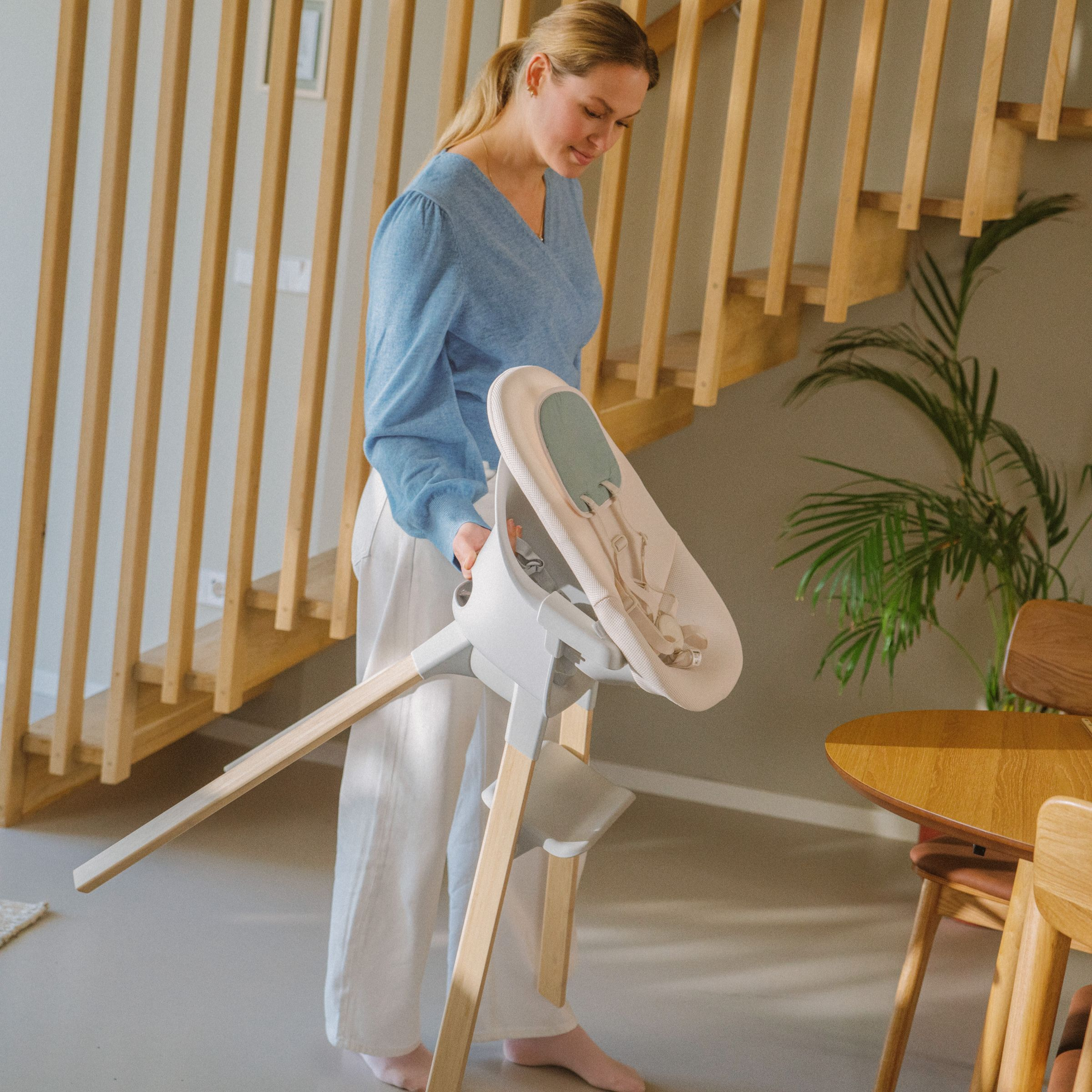 Stokke Clikk High Chair + Newborn Set - Fjord Blue.