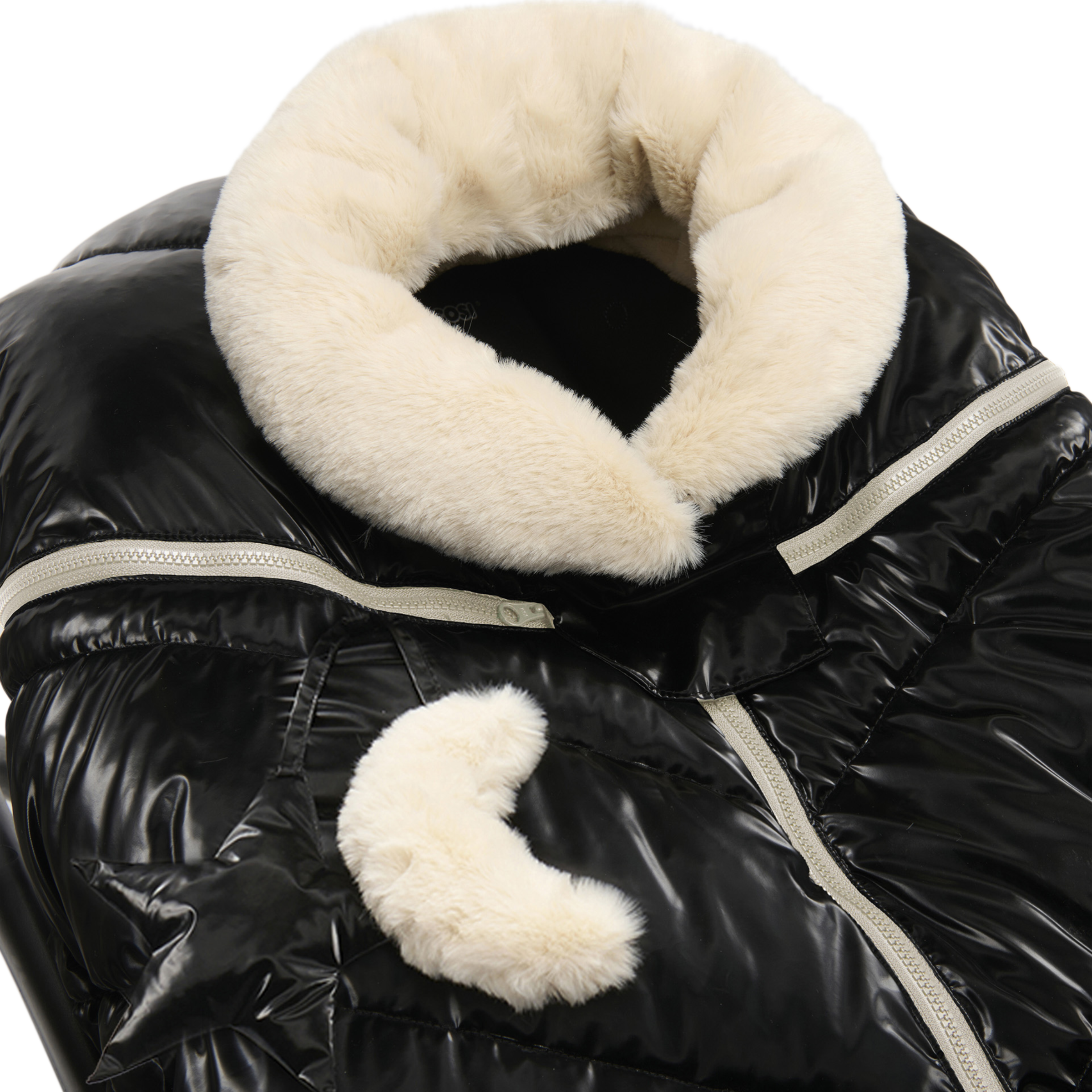 7AM Enfant Car Seat Cocoon - Black Liquid Shine/Arctic White Faux Fur.