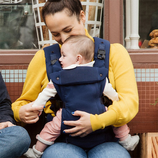 Colugo The Baby Carrier 2020 - Navy.
