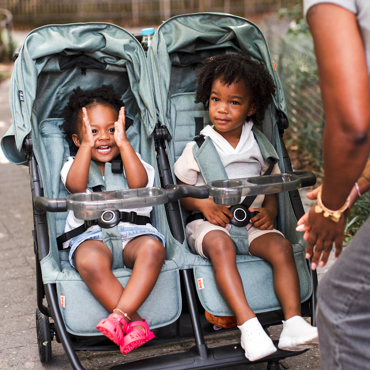 Zoe Twinᵛ² Double Snack Tray - Grey.