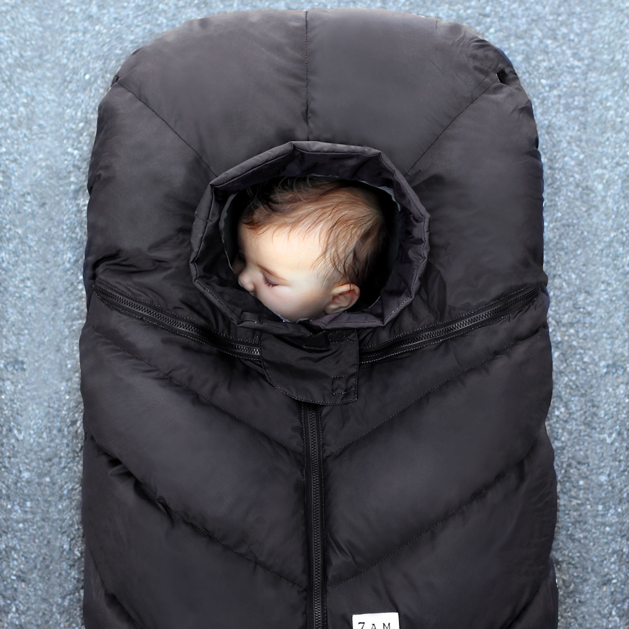 7AM Enfant Car Seat Cocoon - Black.